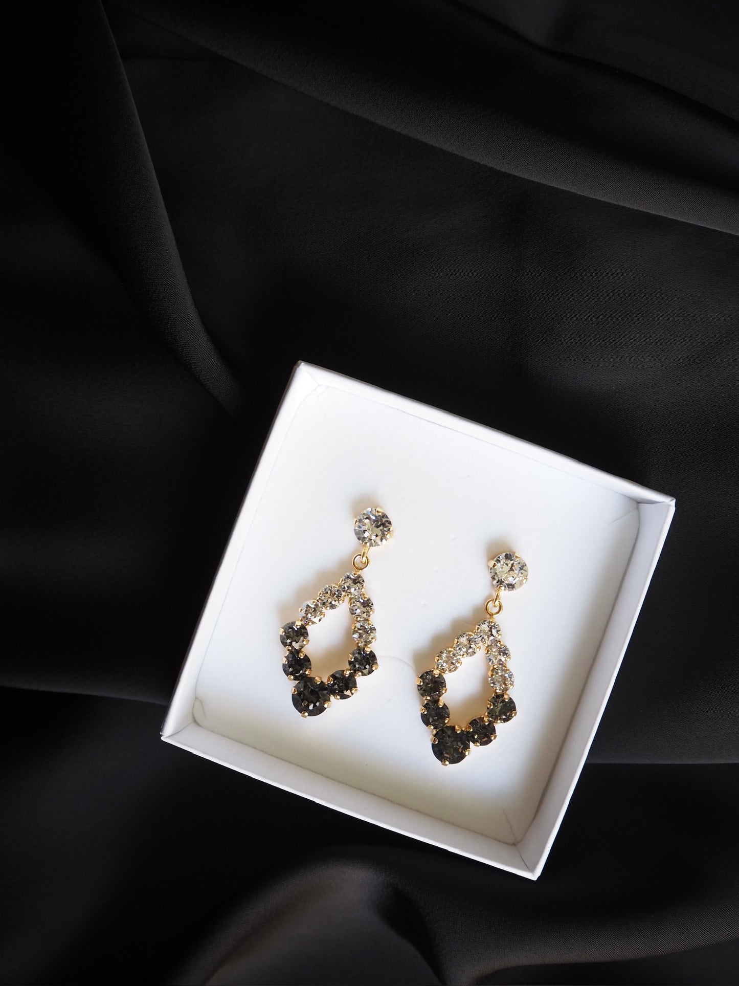 Mini delia earrings