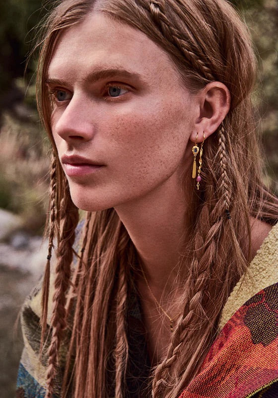Helena single earring